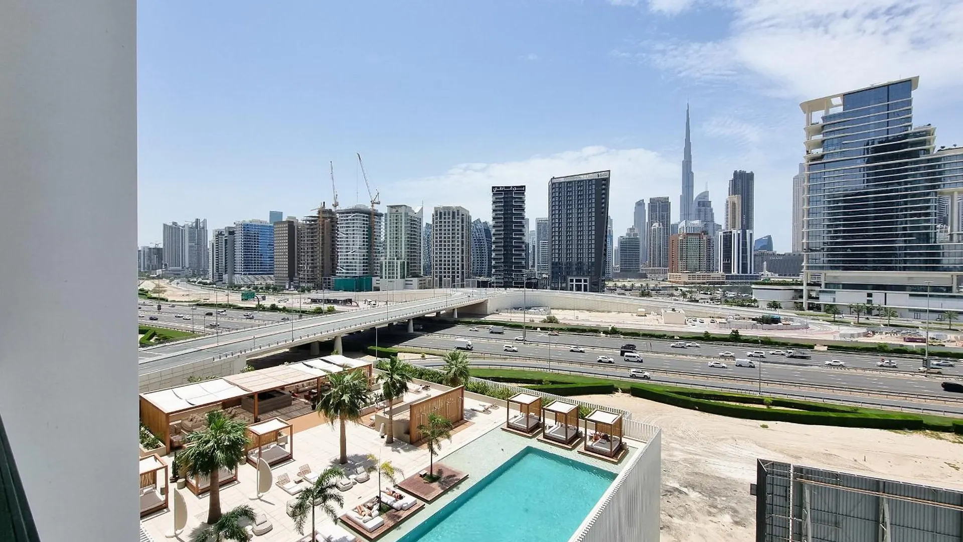 Alh Vacay - Studio With Balcony And Burj View In Upside Dubai
