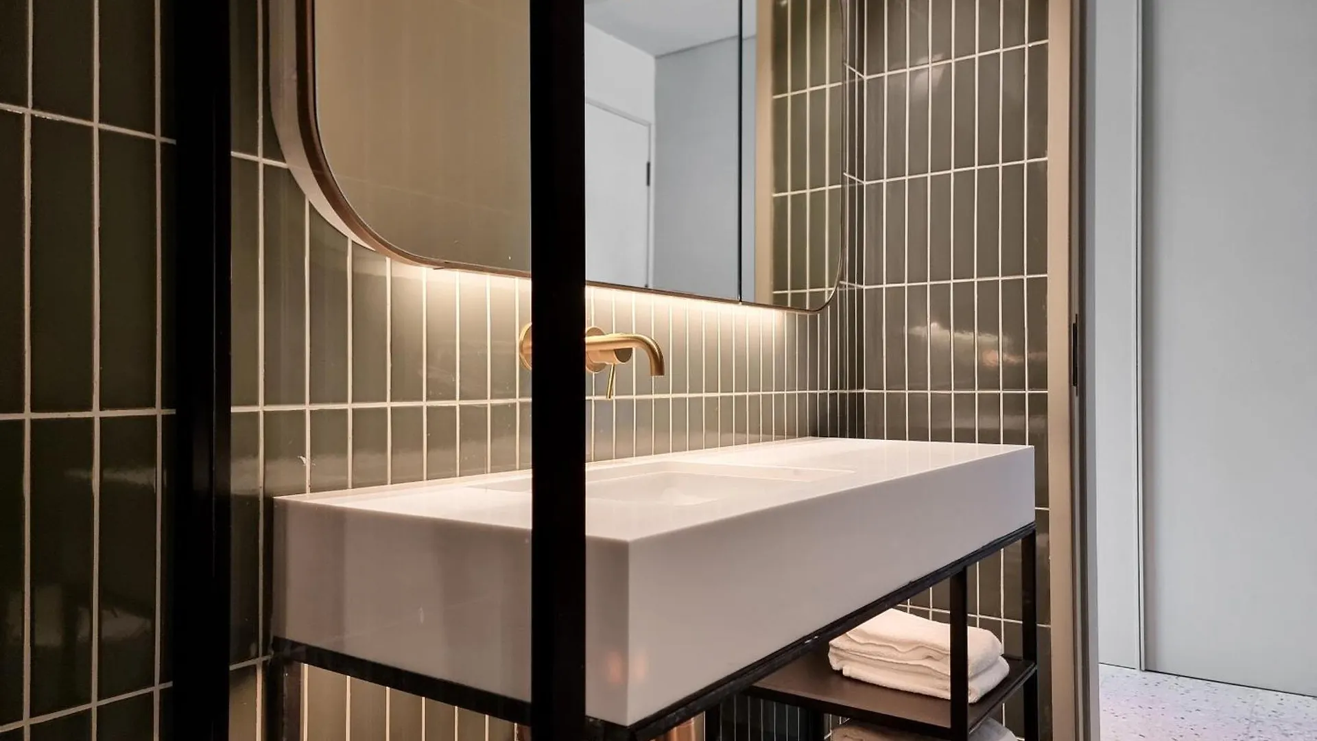 Alh Vacay - Studio With Balcony And Burj View In Upside Dubai United Arab Emirates