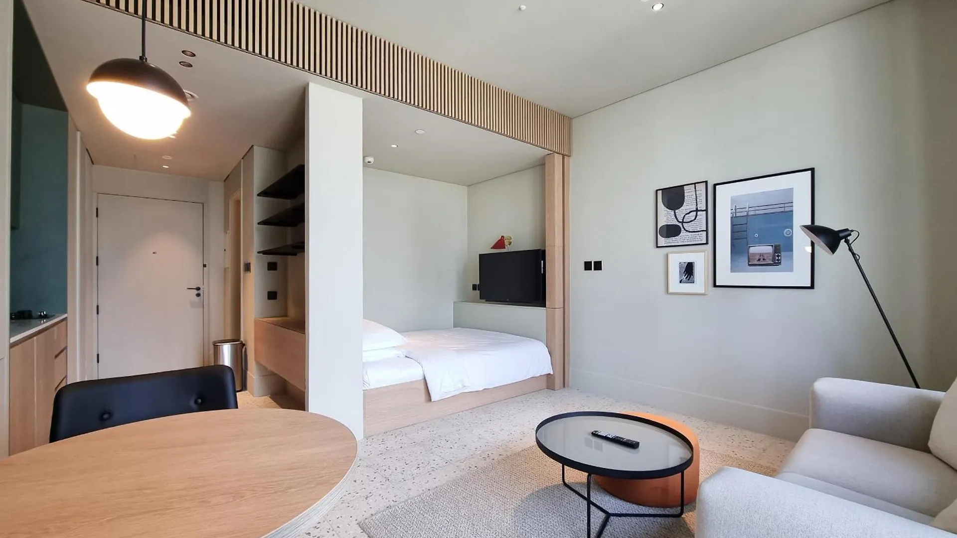 Alh Vacay - Studio With Balcony And Burj View In Upside Dubai Apartment